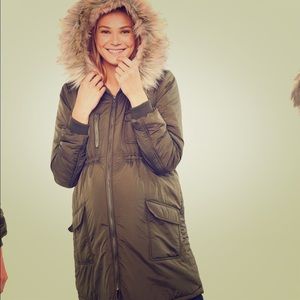 ISO maternity winter jacket. Size small or medium
